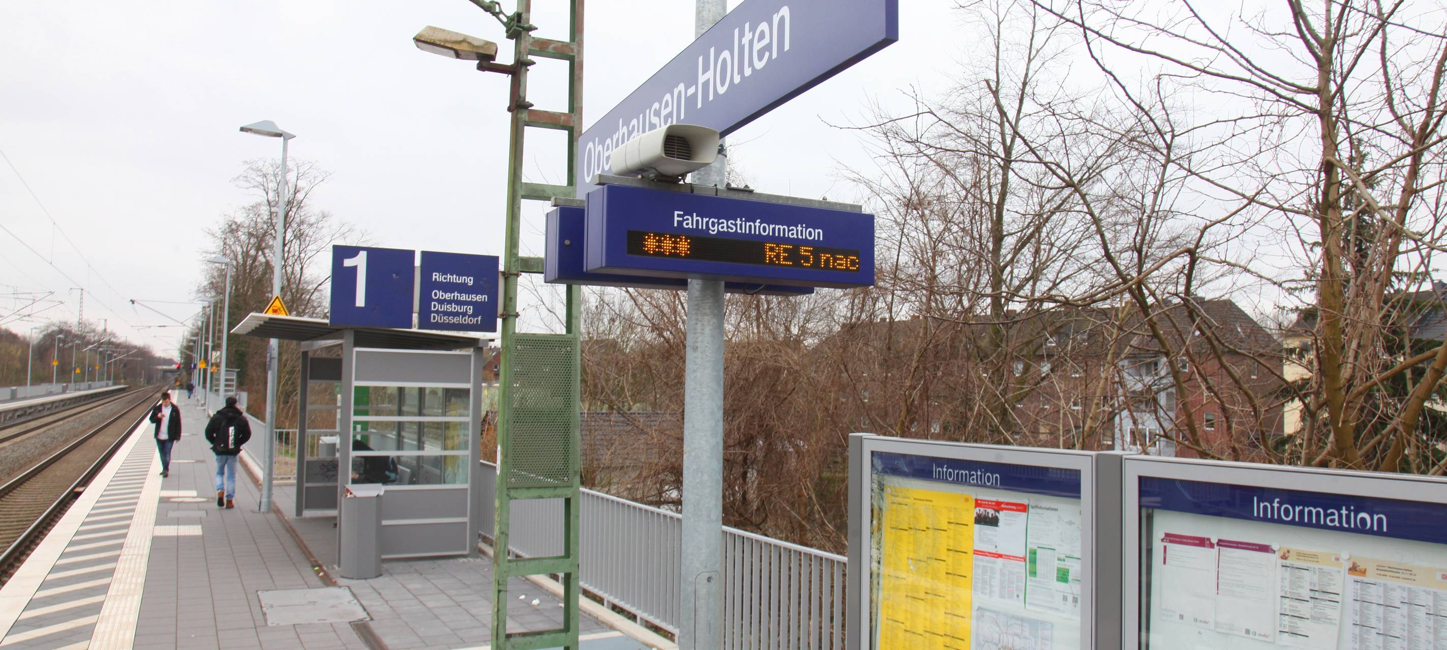 Neue Infotafeln für Oberhausener Bahnhöfe