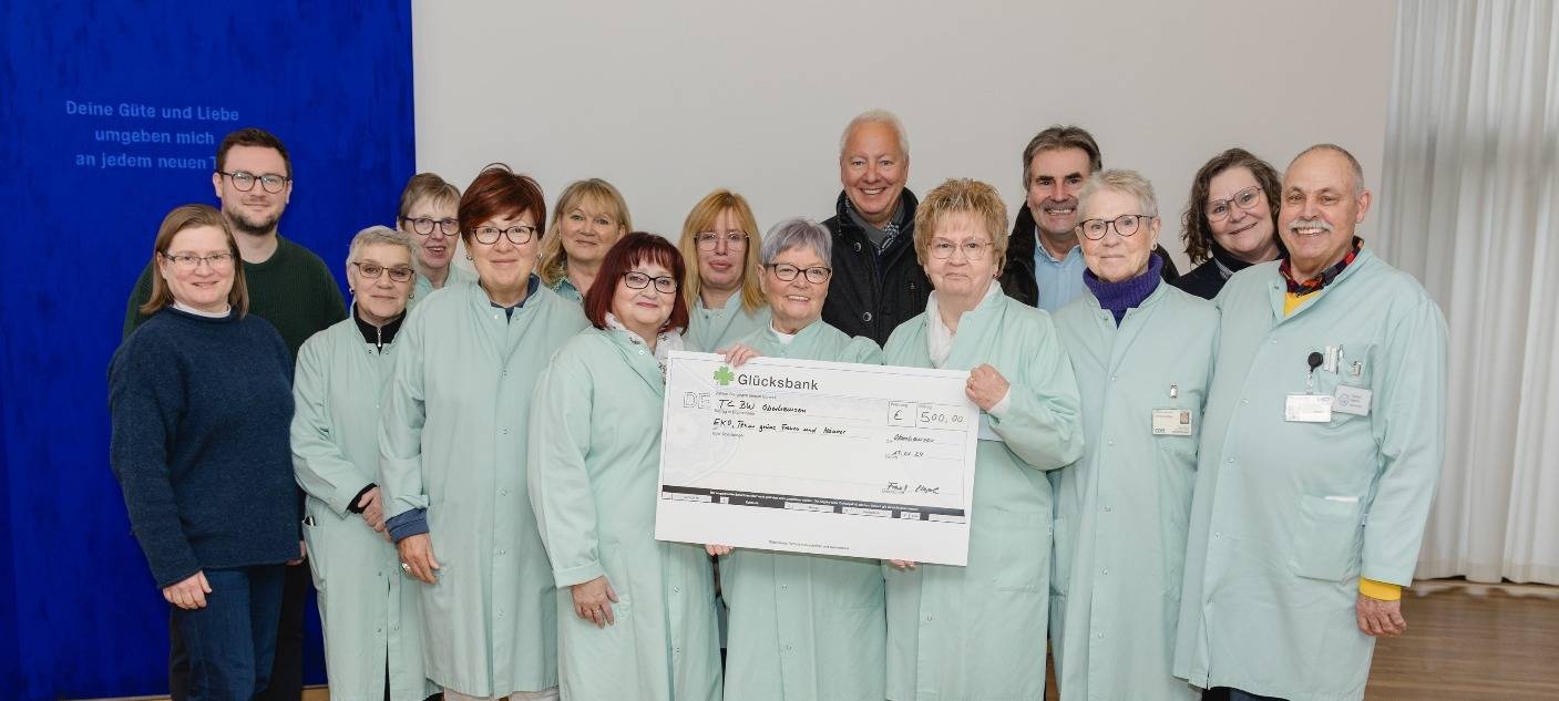 Spende für Ehrenamtler am EKO