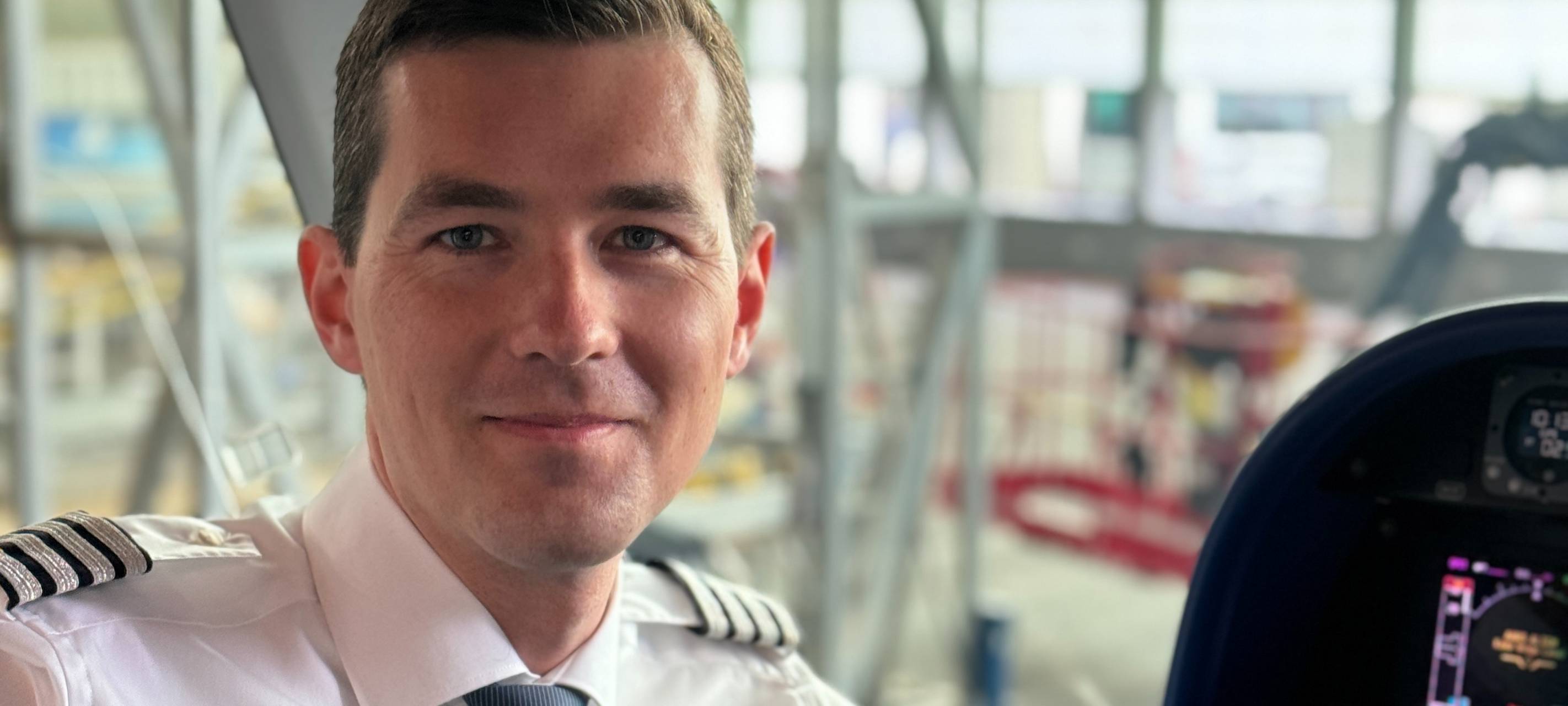 "Modelleisenbahnwelt" - Zeppelin-Pilot über das Ruhrgebiet