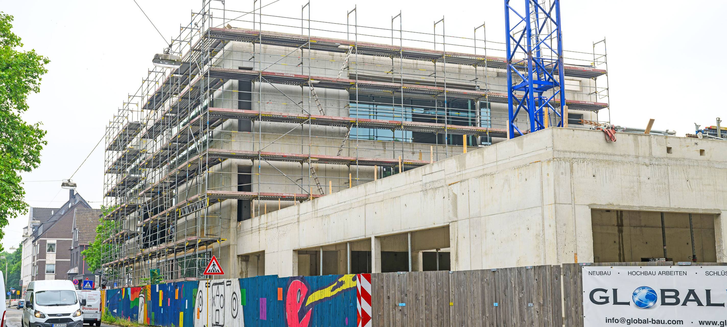 Bau des Multifunktionskomplexes erreicht Zielgerade