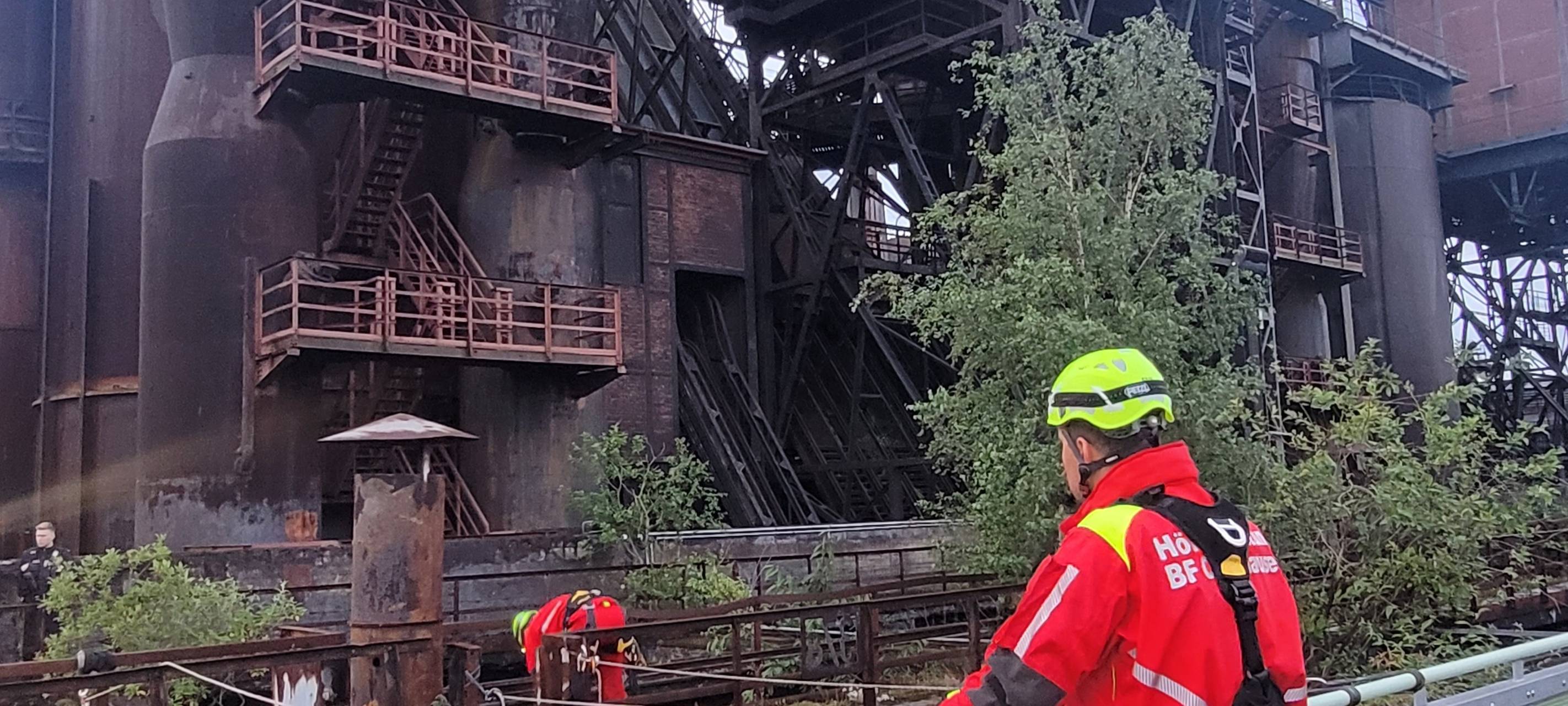 Höhenretter aus Oberhausen in Duisburg im Einsatz