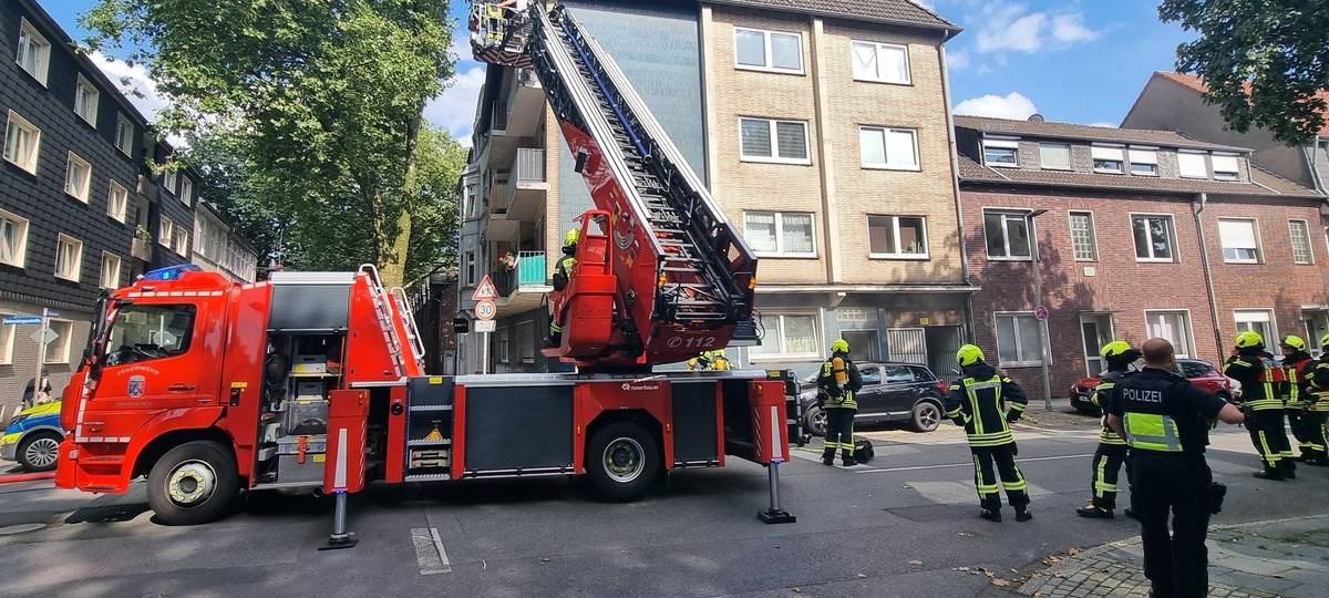 Bewohner vom Balkon gerettet