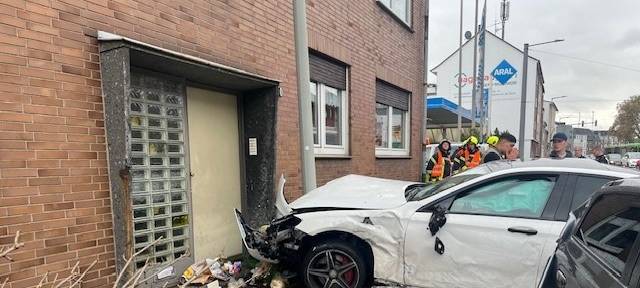 Offene Fragen nach Unfall auf Mülheimer Straße