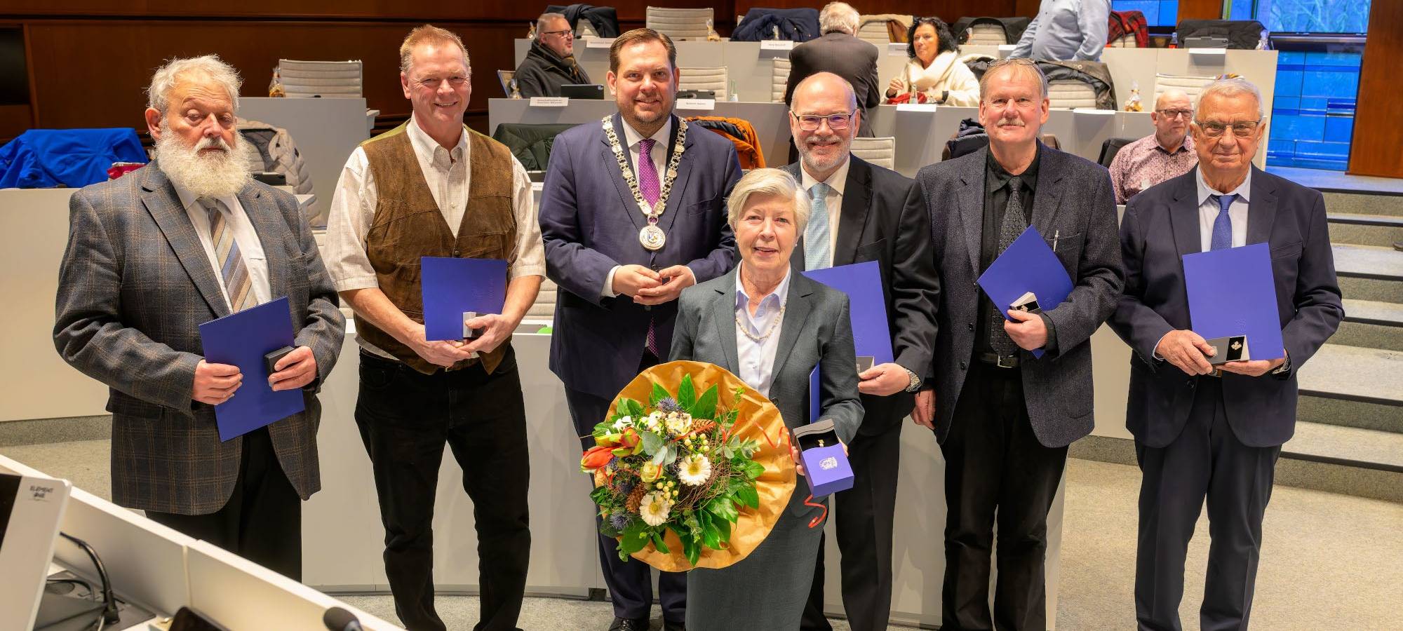 Feierstunde: Ehrenring für IHK-Präsidentin