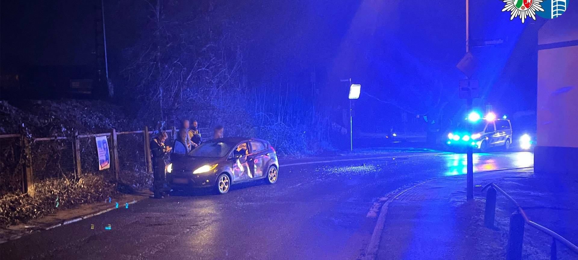 Unfallflucht in der Dunkelheit: Wer kennt Audi Q3?