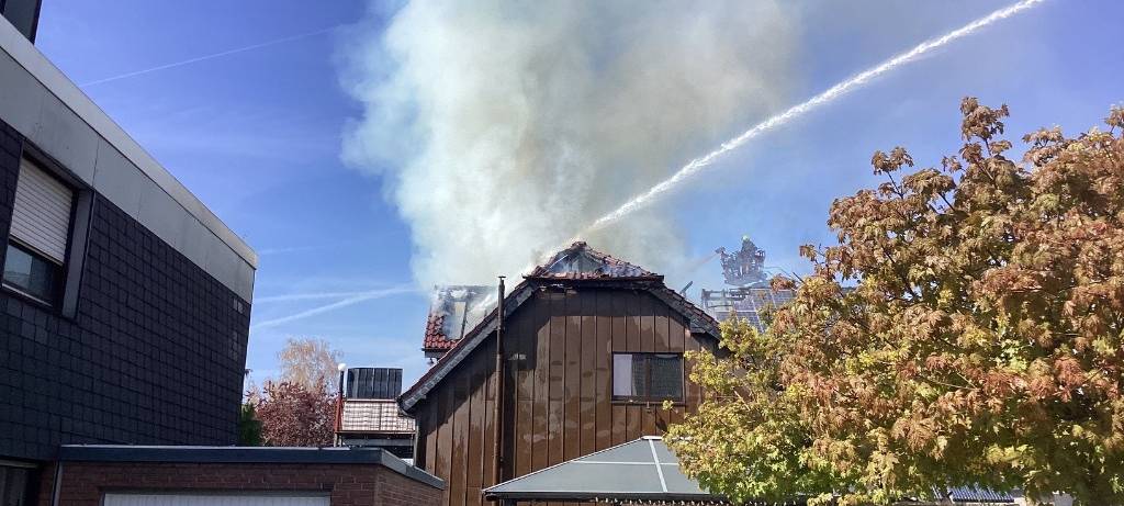 Dach in Flammen