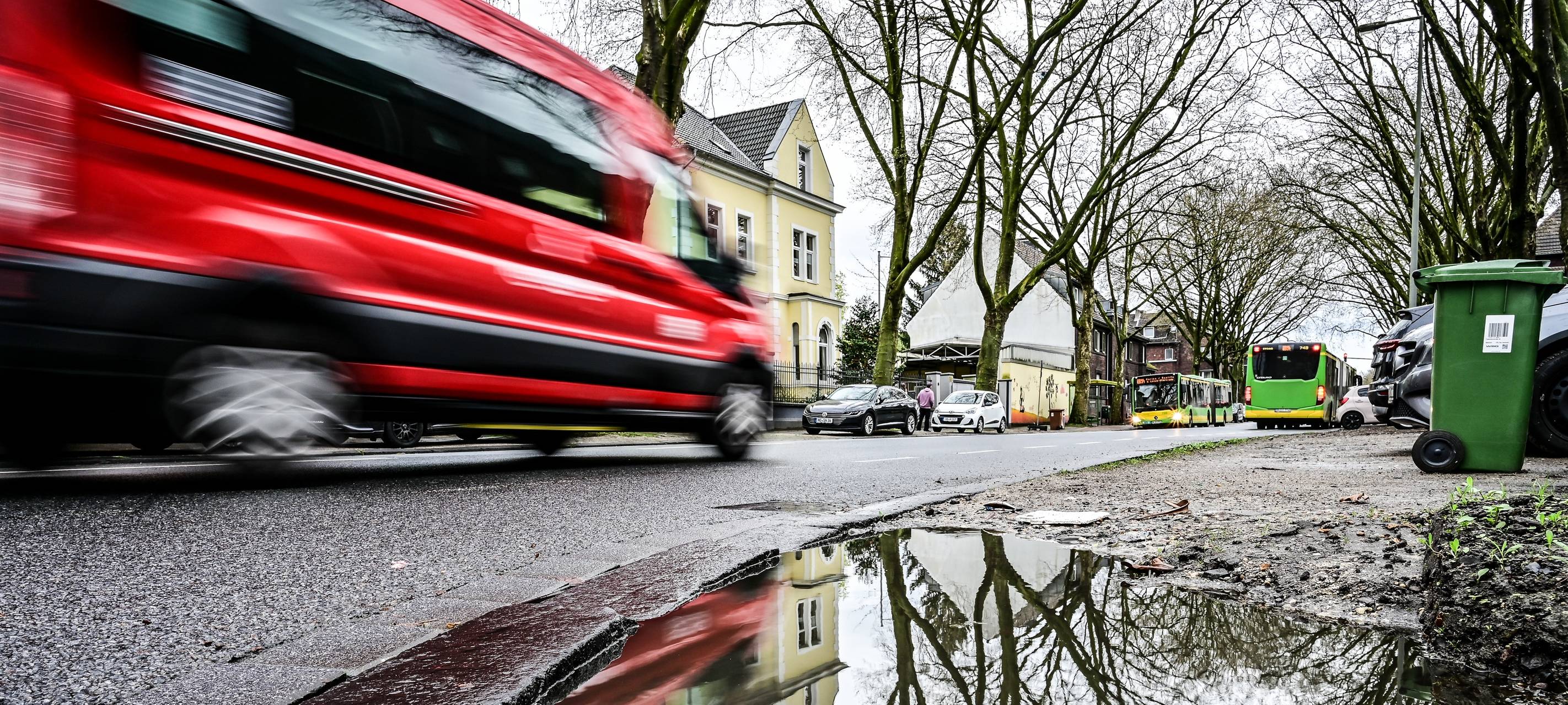 Kanal undicht - Arbeiten auf Falkensteinstraße