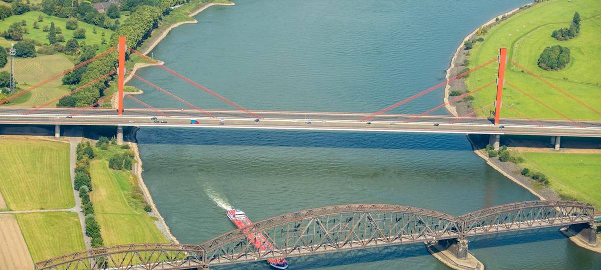 Brückensperrung auf A42 zwischen Duisburg- Baerl und Beeck