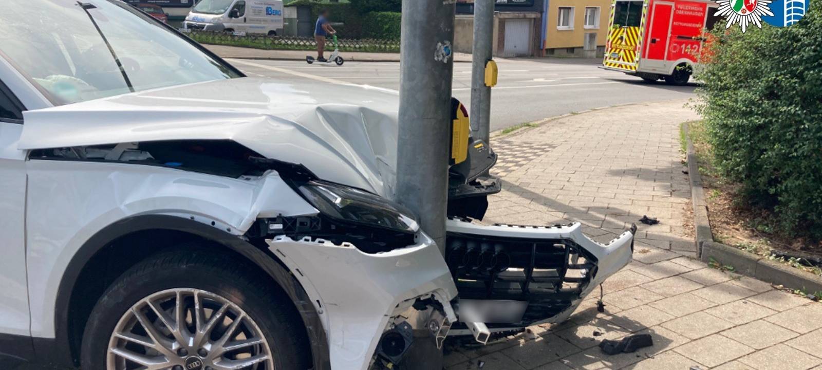 Zwei Verletzte bei Unfall auf der Mülheimer Straße
