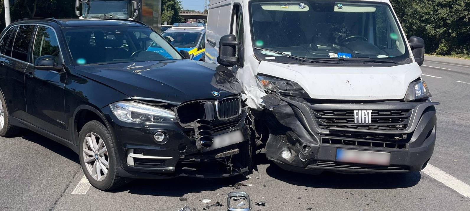 Buschhausener Straße: Unfall sorgt für lange Staus