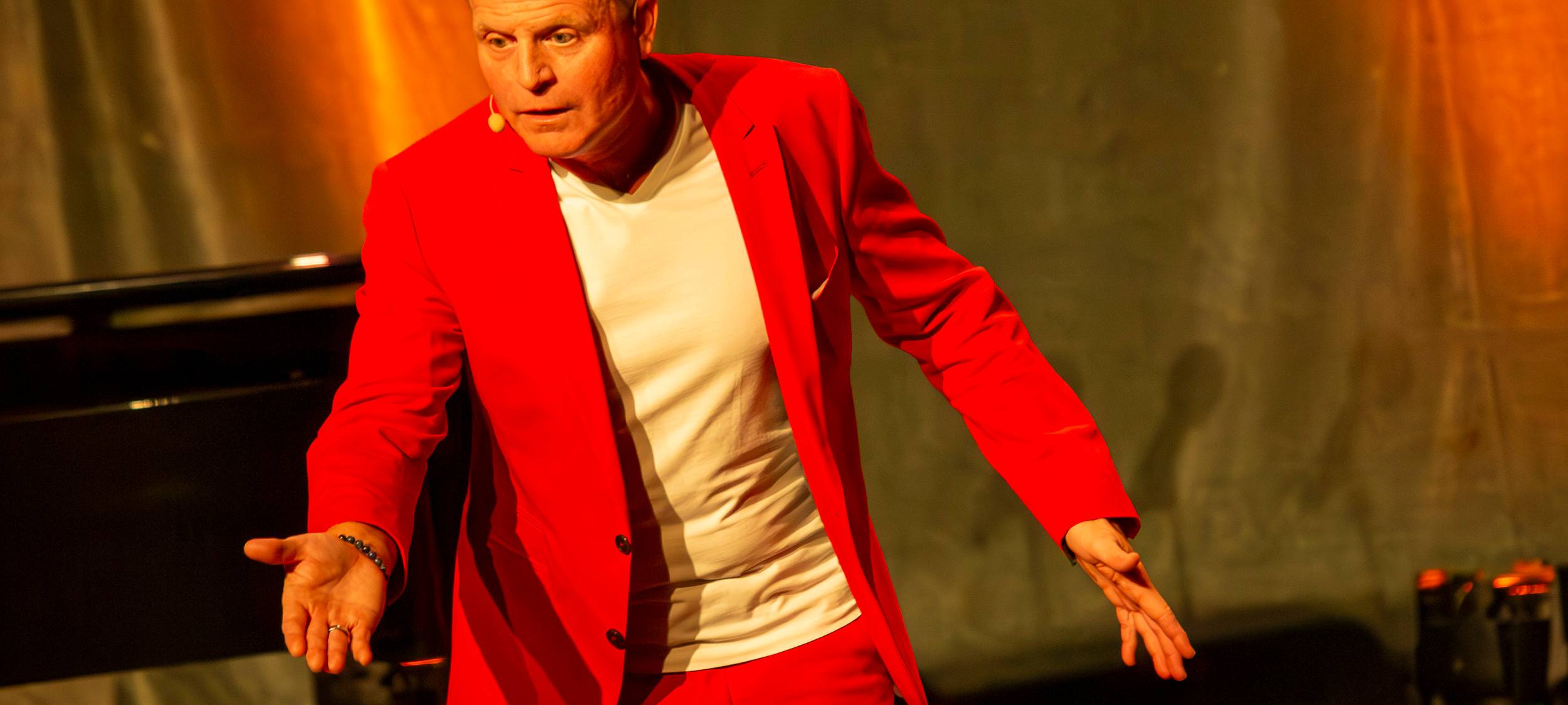 Das Savoy in Düsseldorf - Guido Cantz trat hier mit seinem neuen Tourprogramm "Komische Zeiten" auf