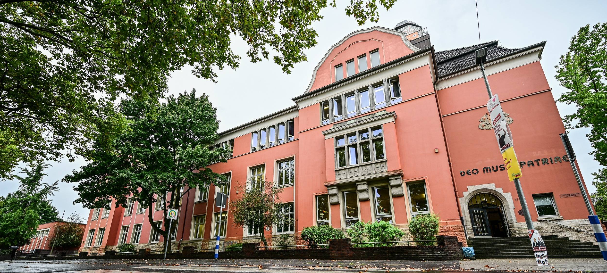 Schulgeburtstag: "Freiherr" lädt zum Ehemaligentreffen