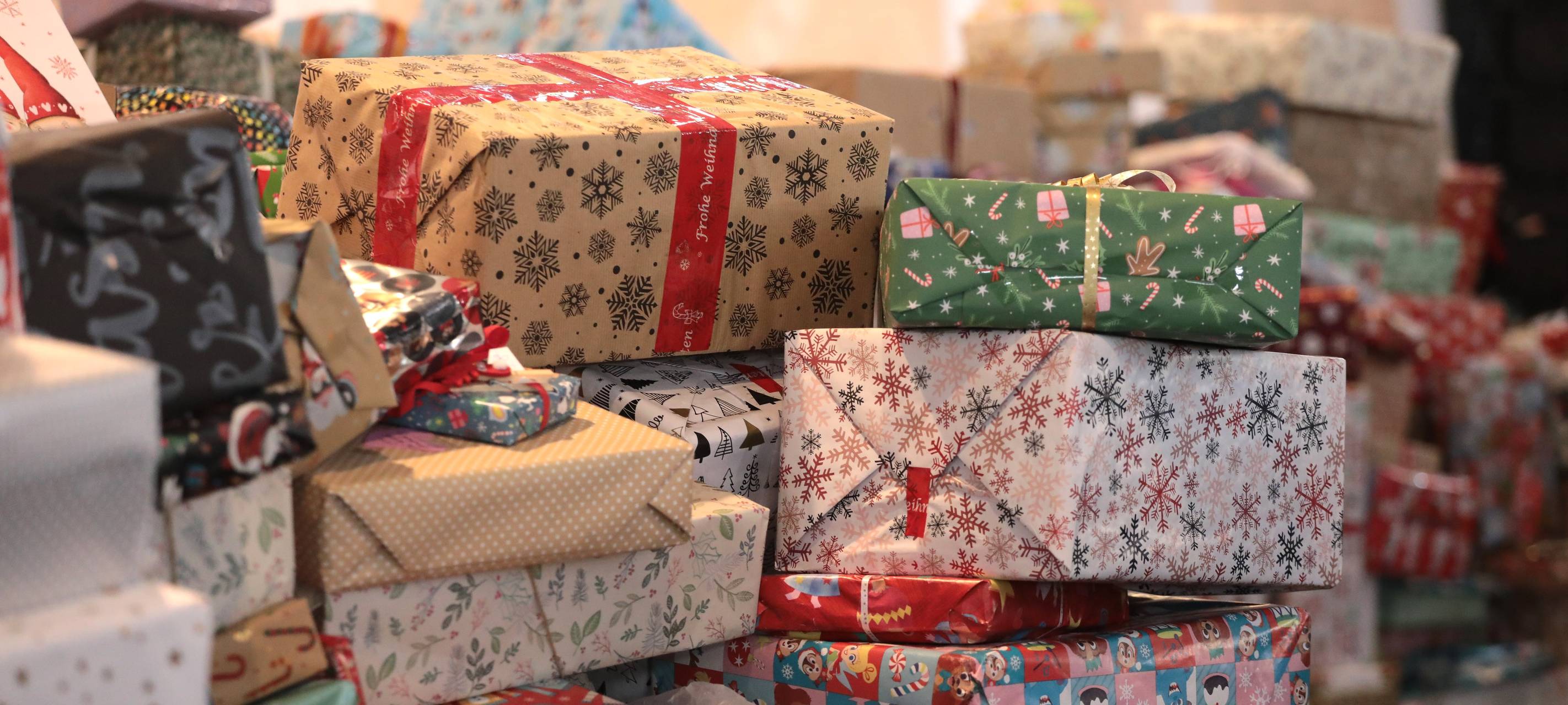 Oberhausener Tafel sammelt Weihnachtsgeschenke