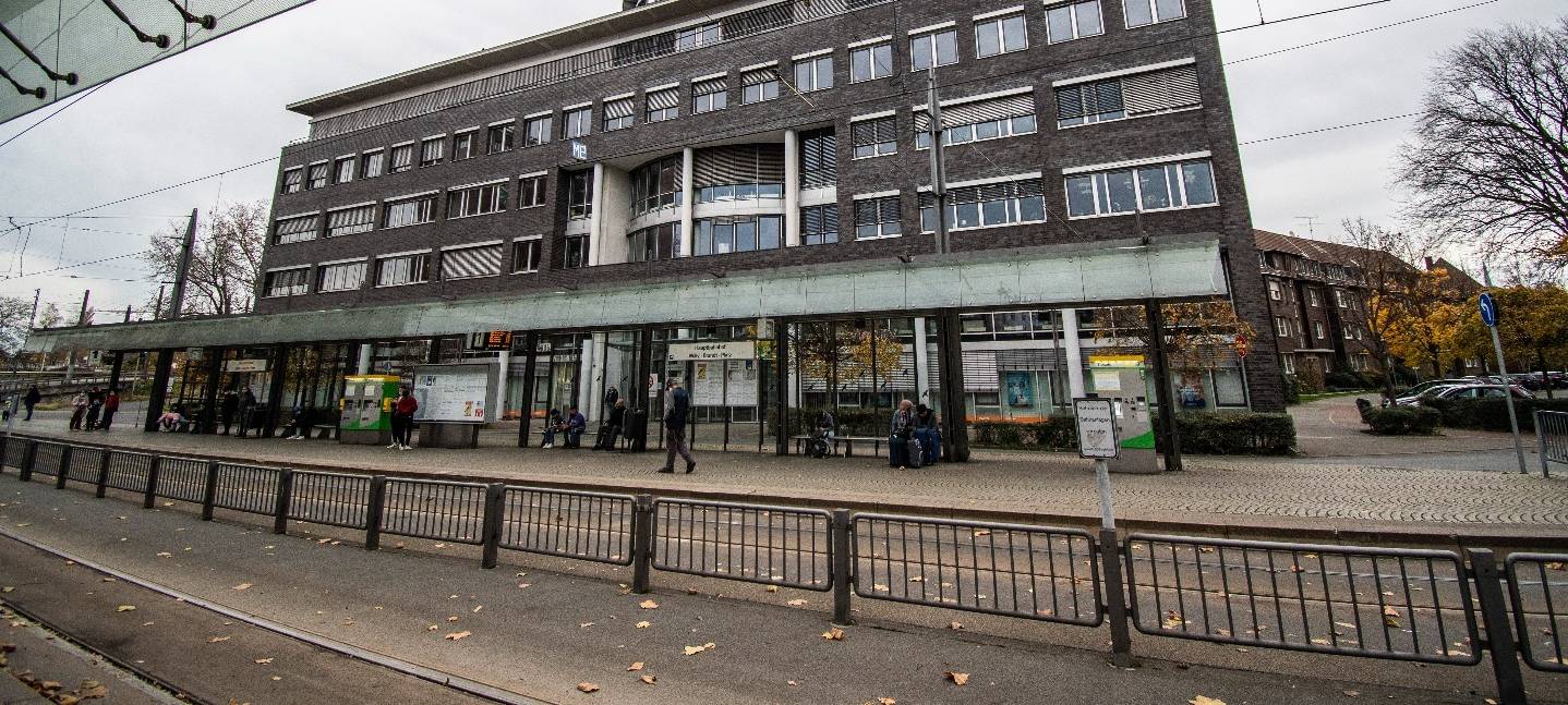 Arbeitsgericht: Schließungspläne werden geprüft