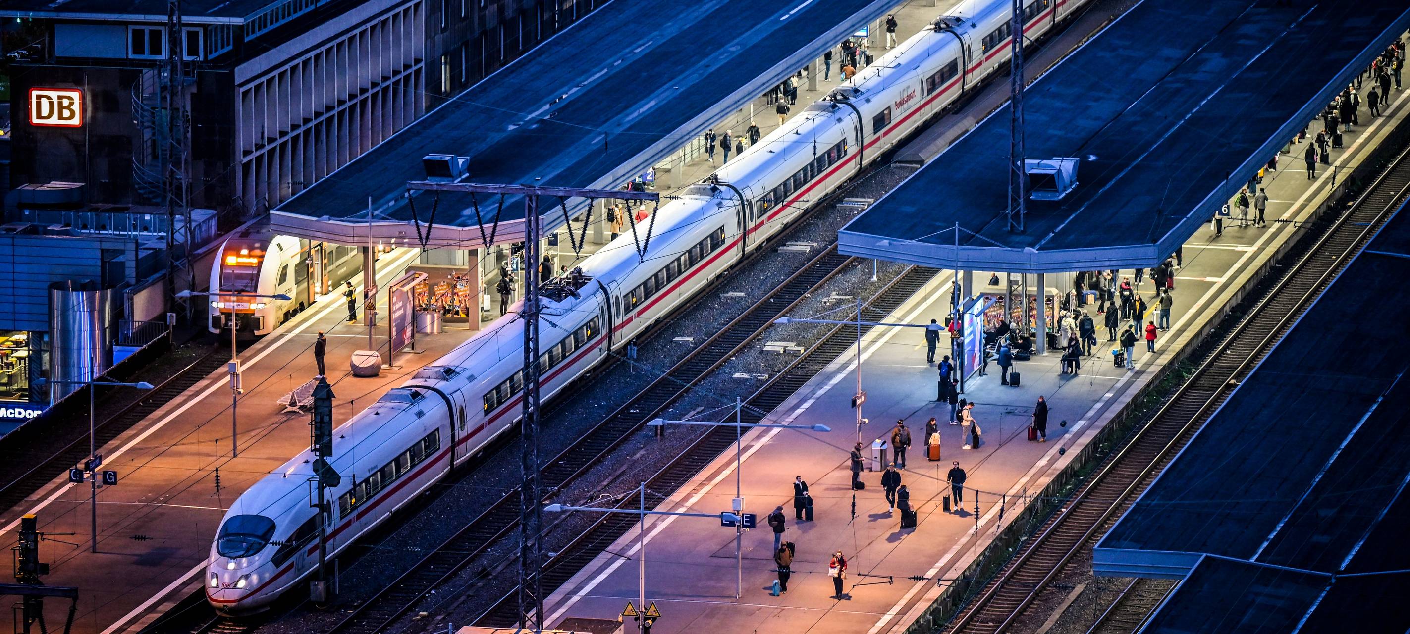 Viele Züge nach Vollsperrung verspätet