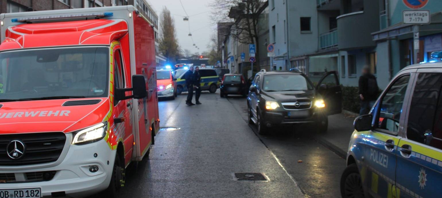 Alt-Oberhausen: Mutter vor Kita von Auto erfasst