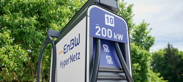 EnBW eröffnet Schnellladestation am Luchscenter