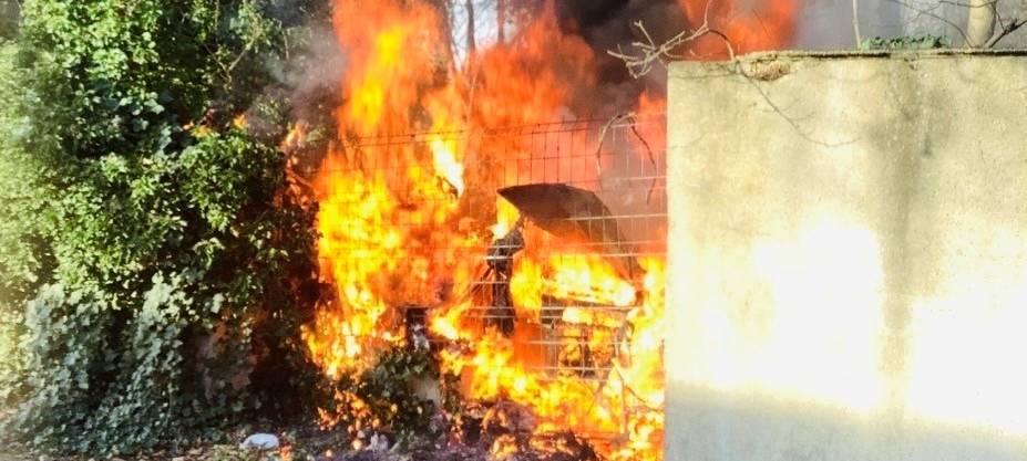 Verdacht auf Brandstiftung an Buschhausener Straße