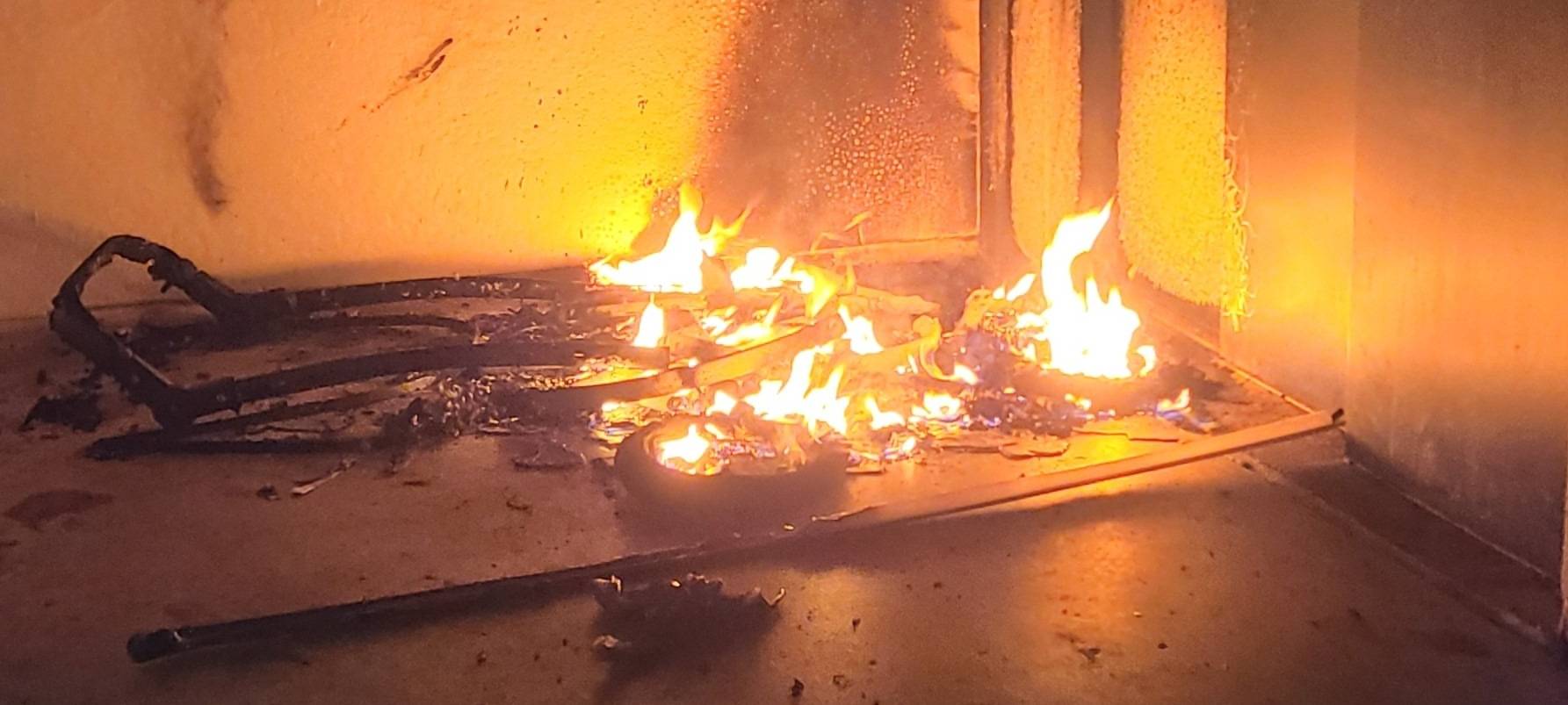 Brand in Parkhaus an der Düppelstraße gelöscht