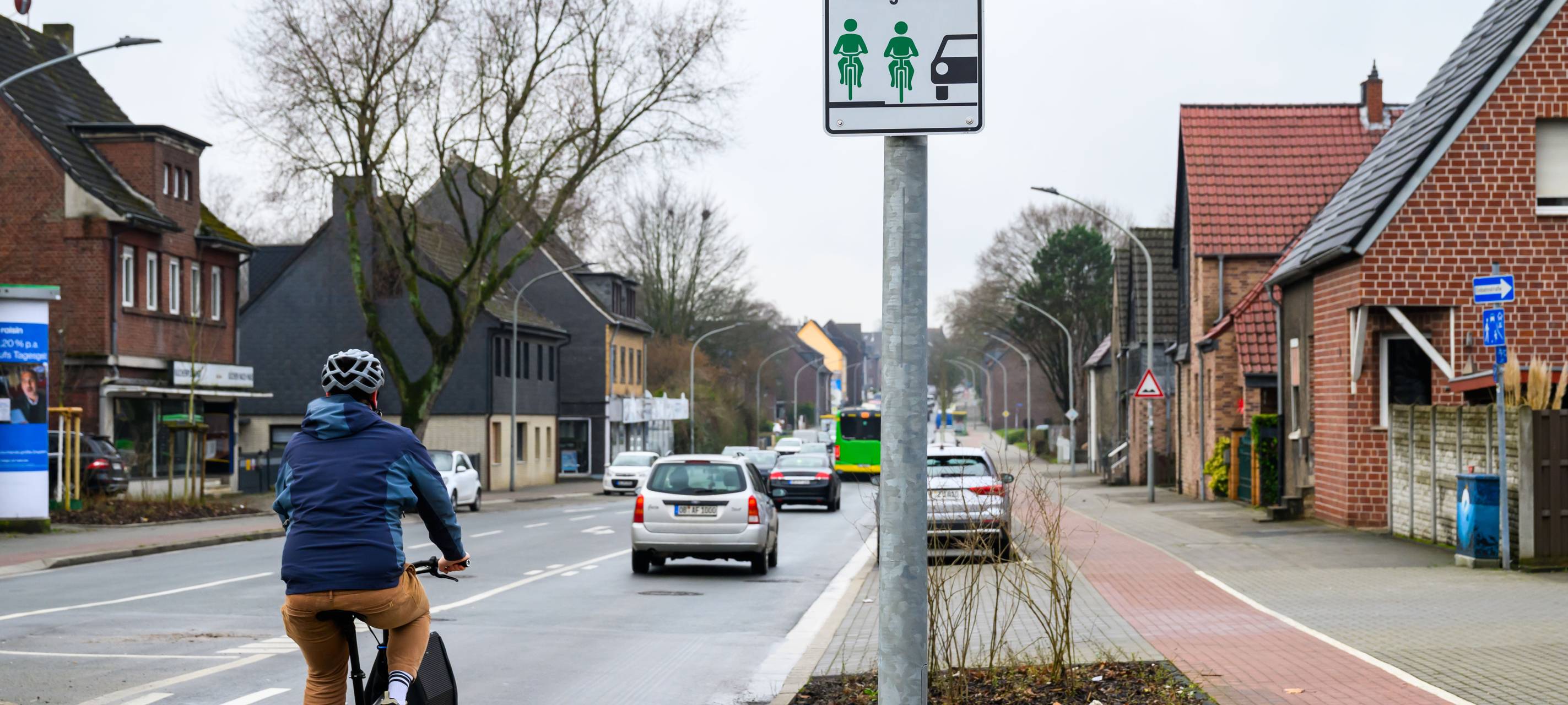 Neue Beschilderung: Radfahrer dürfen Fahrbahn der Bahnstraße nutzen