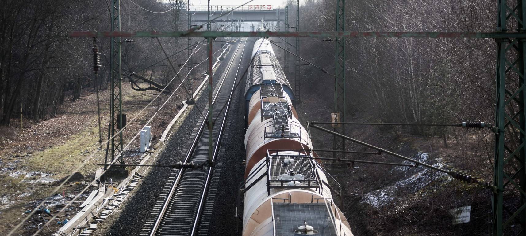 Bahn-Anschlag: Bisher keine Hinweise auf politische Tat