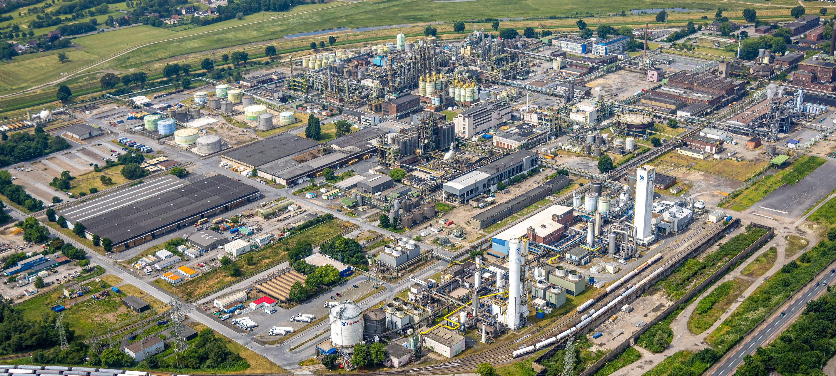 Oberhausen: Chemiepartnern verlängern Vertrag um 12 Jahre