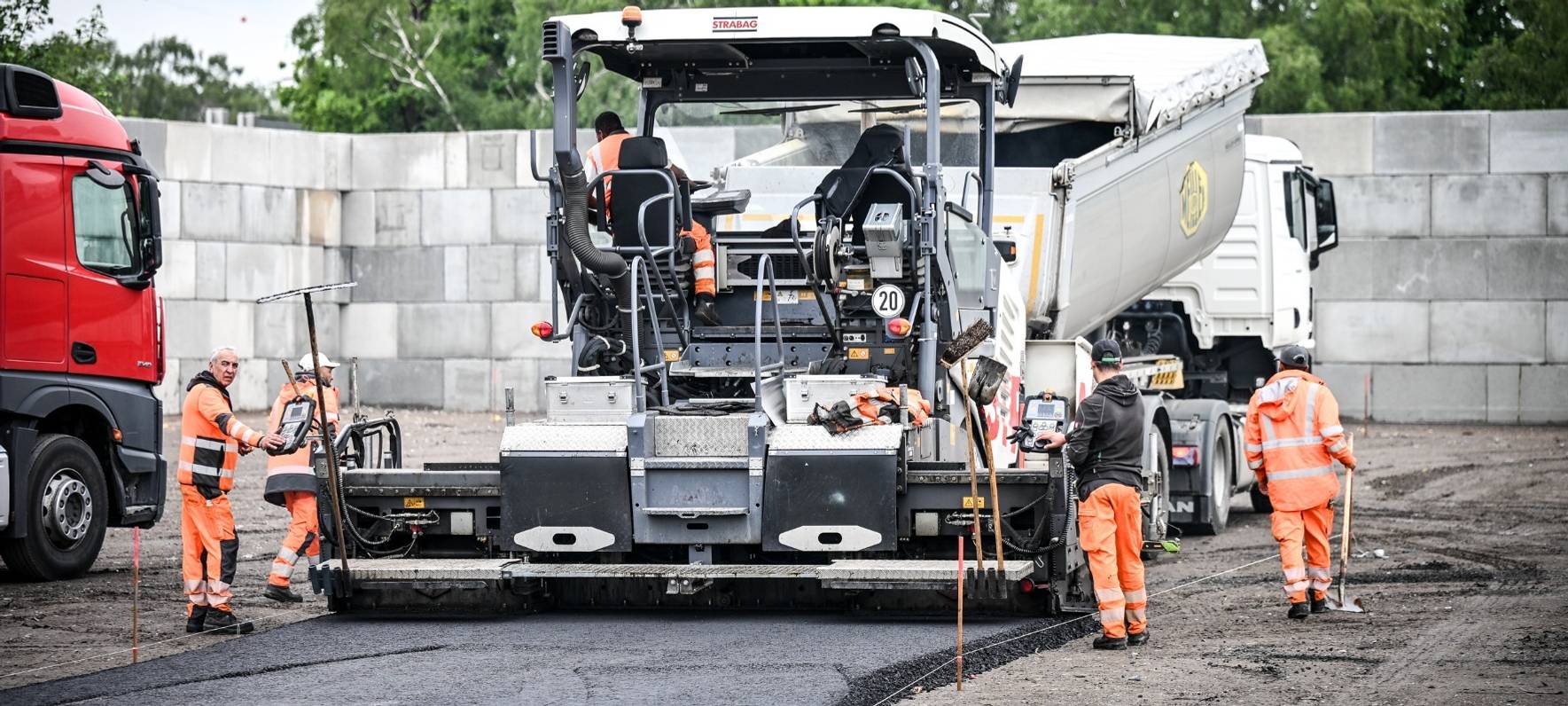 Baukonzern testet Elektro-Baustelle in Oberhausen