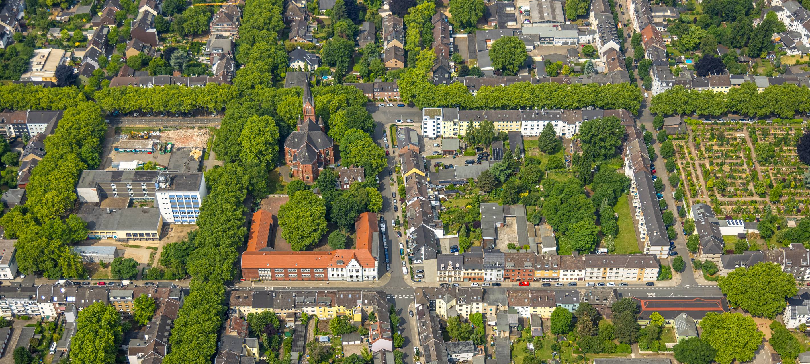 Oberhausen: Grüne Querungshilfe für Lipperheidstraße geplant