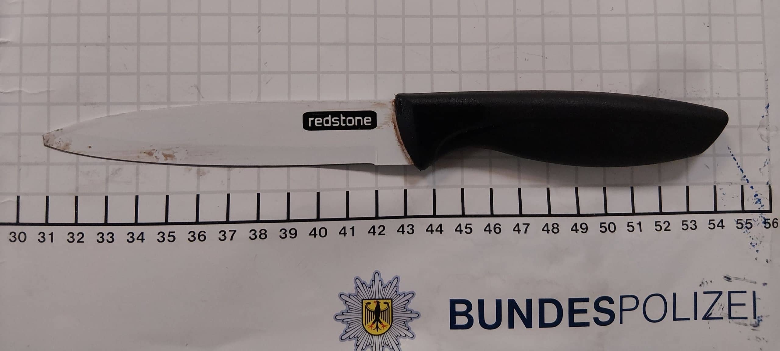 Mann mit Küchenmesser löst Polizeieinsatz im RE49 aus