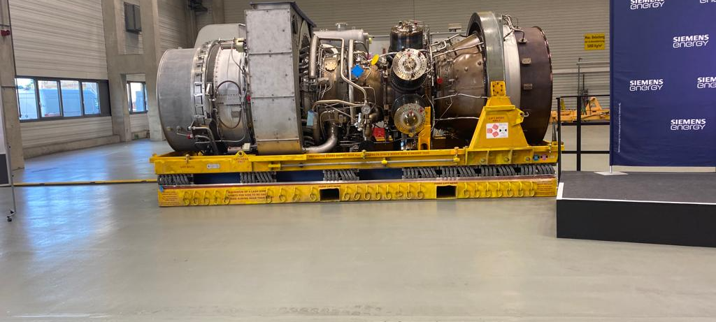 Scholz besichtigt Gasturbine bei Siemens - MIT UPDATE