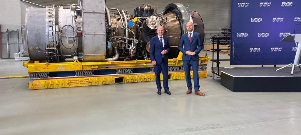 Scholz besichtigt Gasturbine bei Siemens - MIT UPDATE