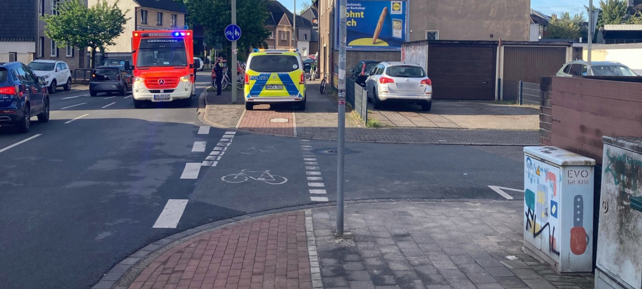 Radfahrer bei Unfall verletzt – Autofahrer flüchtet